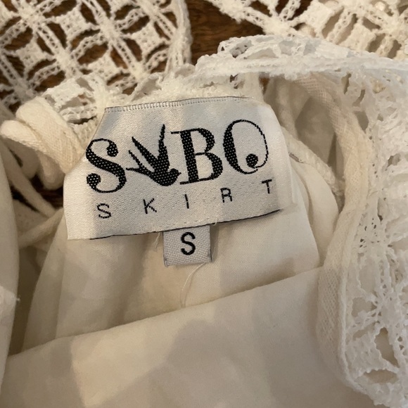 Sabo Skirt White Maxi - Picture 3 of 3